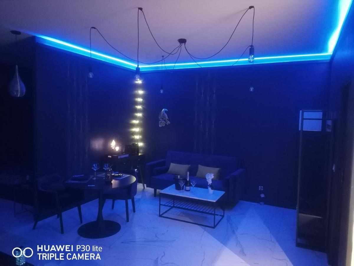 Le Breuil  Suite Blue Jacuzzi المظهر الخارجي الصورة